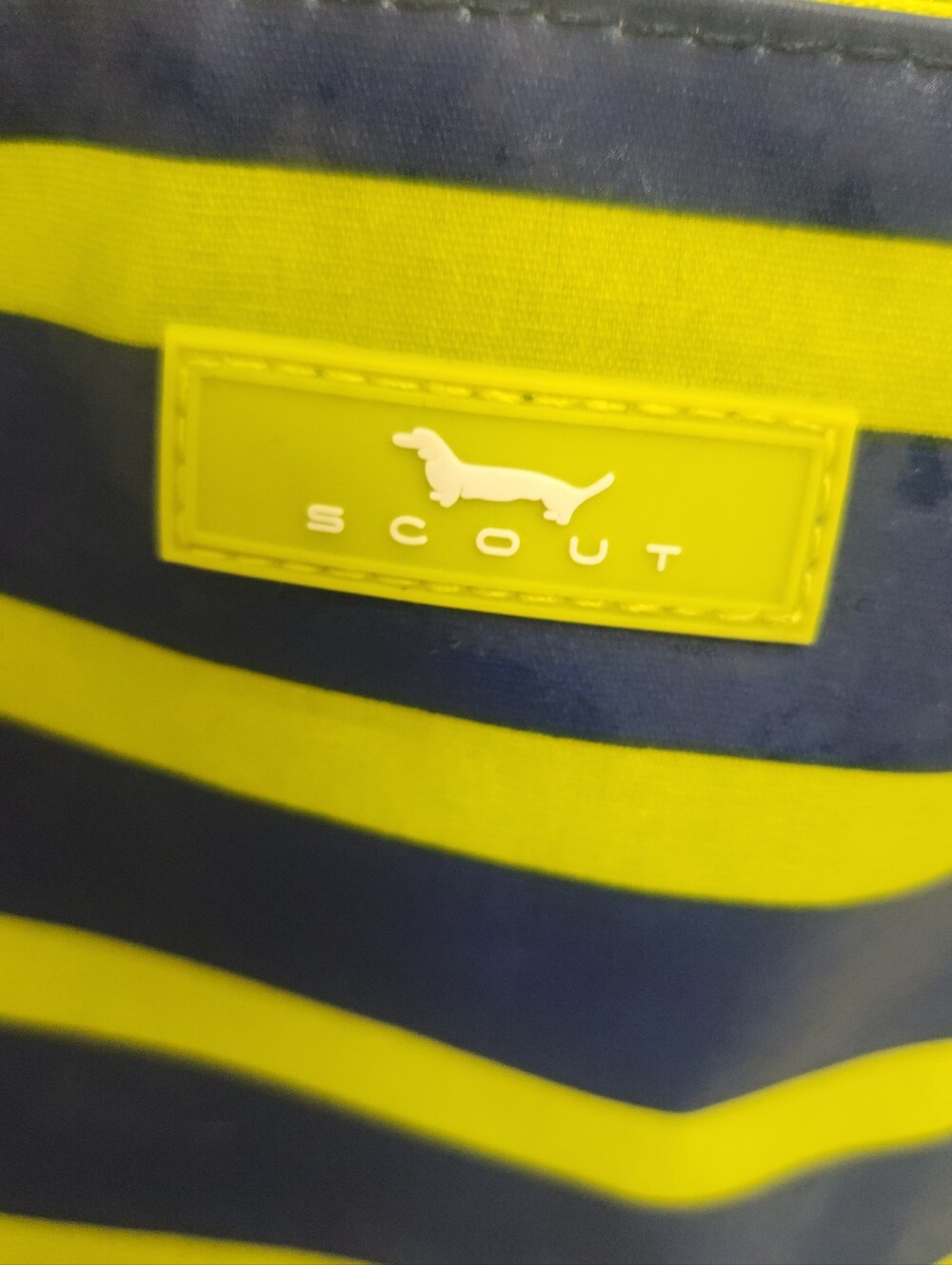 Scout Navy and Lime Striped Toiletry Bag Like New!! - Picture 2 of 8